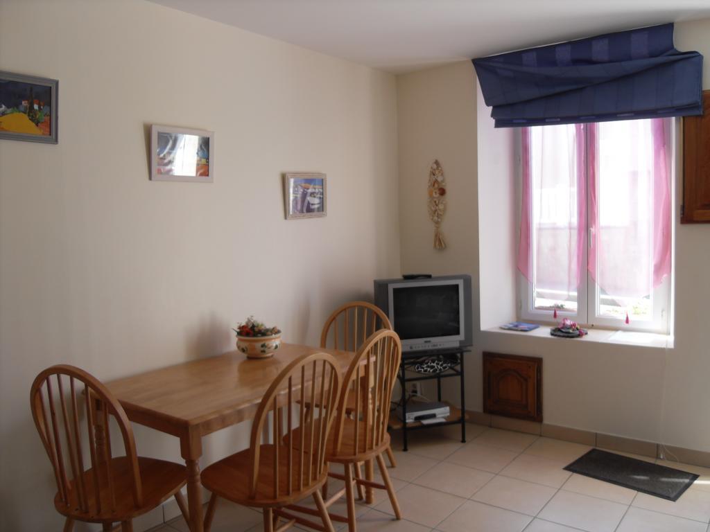 Maison En Pierre Apartment ปอร์-อ็อง-เบสแซ็ง-อุปแป็ง ห้อง รูปภาพ